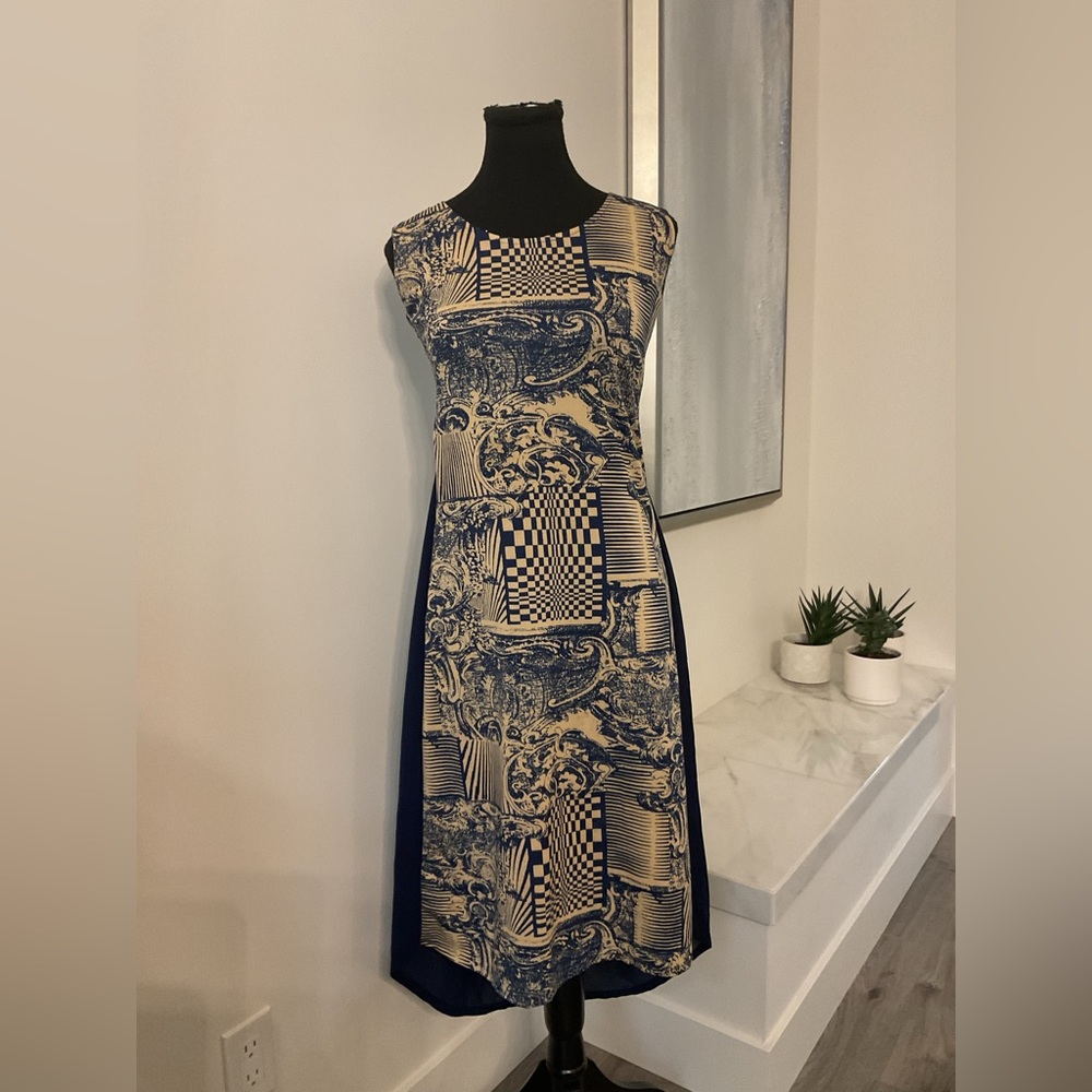 Navy and Beige Patterned Dress High - low sleeveless dress  with back pleats .